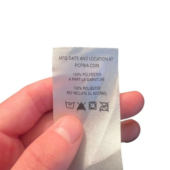 Patagonia black fuzzy full zip vest. Size small - Picture 8 of 8